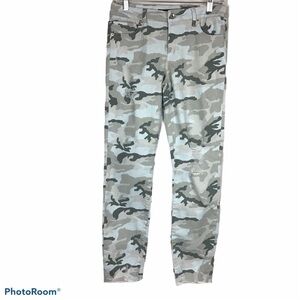 Tractr Blu“Heidi” Mid-Rise Camo Blue Jeans